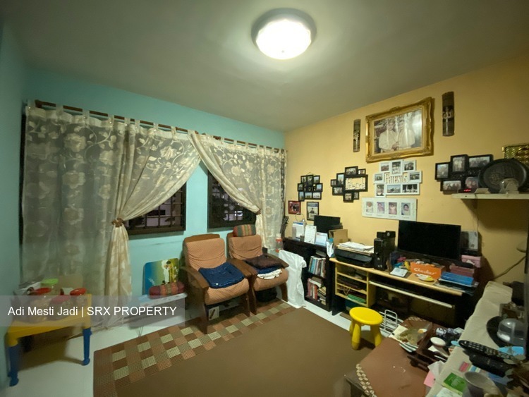 Jurong West Street 65 thumbnail photo